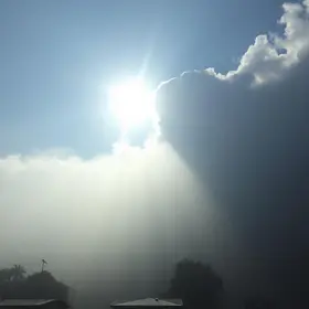 Previsão do tempo hoje para Osasco (SP): dia ensolarado, com nevoeiro ao amanhecer; as nuvens aumentam à noite