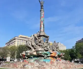 Roteiro de arte urbana e monumentos