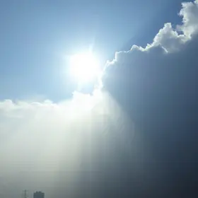 Previsão do tempo hoje para Osasco (SP): dia de sol com algumas nuvens e névoa ao amanhecer; noite de céu limpo