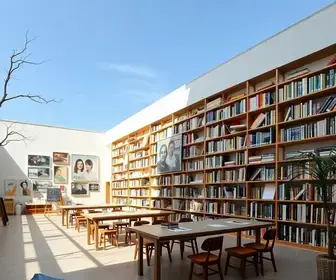 Escola de Artes e Biblioteca Monteiro Lobato